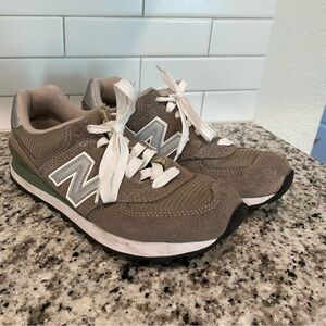 Women’s New Balance 574